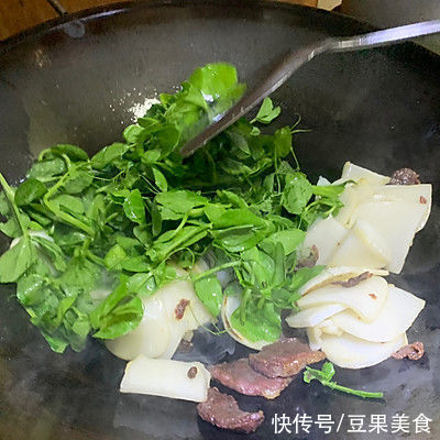 最适合冬天吃的炒饵块,美味又暖身