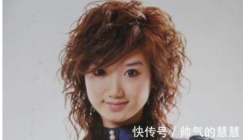 发型 理发师透露:奔五的女人,少弄这3种“过气发型”!易显老还丑