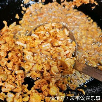 做法|葱油拌面(附红葱酥做法)超美味没吃过太可惜了