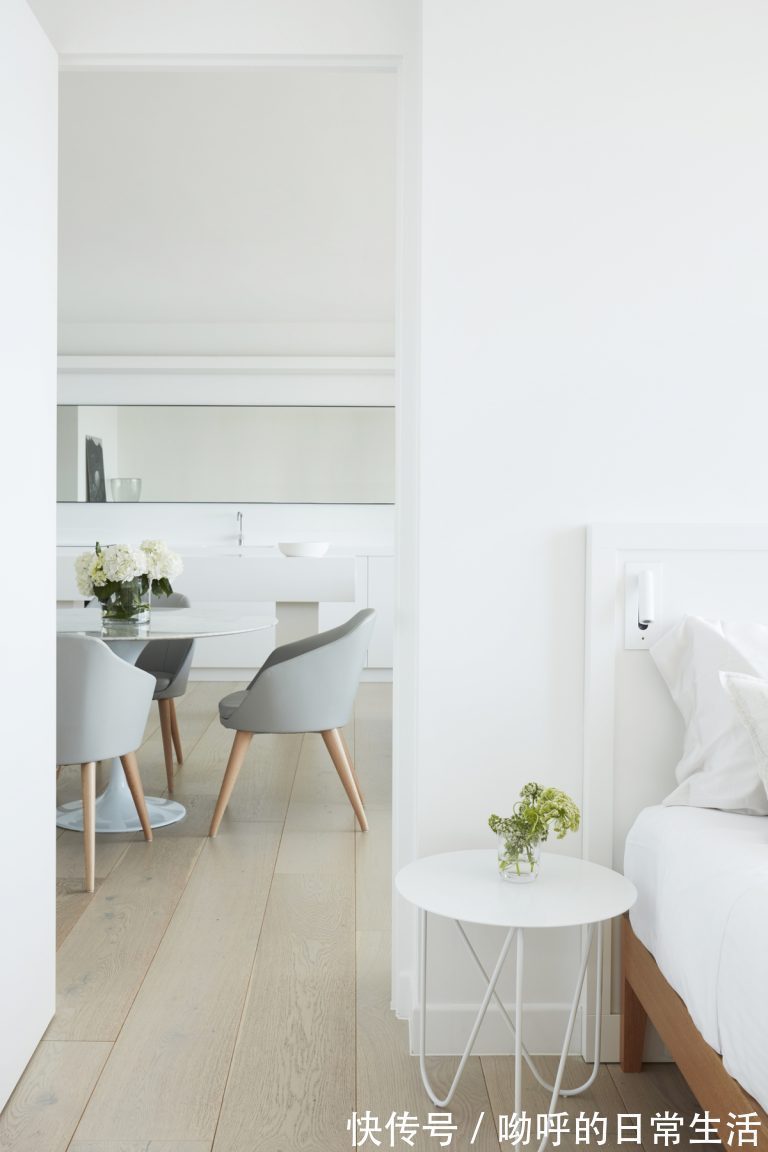 布鲁克|80㎡极简小公寓,坐拥美丽海湾景色