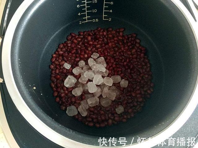 天气|天气冷了,多吃这道红豆美食,一次煮好放冰箱,随吃随取,特省事