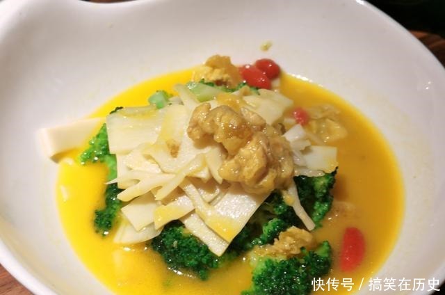  久仰的太二酸菜鱼，今天终于如愿一试，味道如何自有评定
