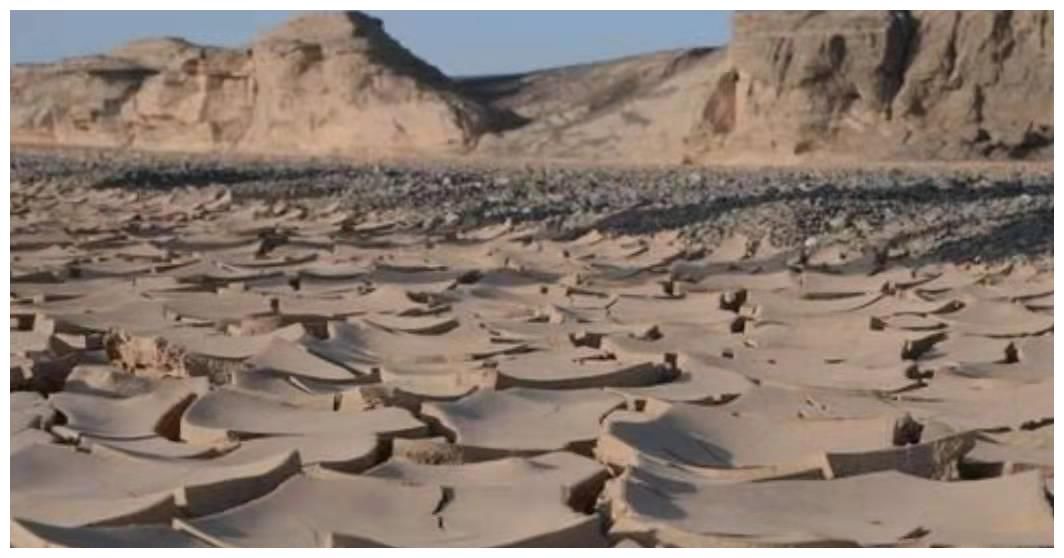 粉底液卡粉，浮粉的原因是什么？