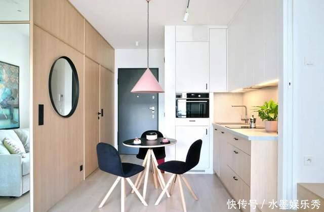 玄关|大龄姑娘买下33㎡小宅,全屋极简装修,卧室抬高45㎝,好舒适