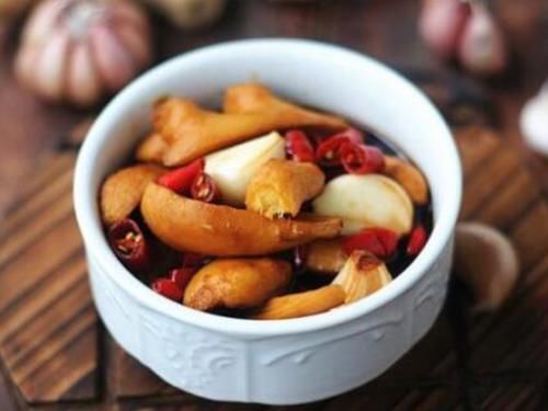 辛温|吃“醋泡姜”可以治病吗?长期食用醋泡生姜的人,最后怎样了?