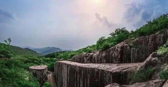 碑材|中国“最大”烂尾工程，一块破石头累死3000人，如今却成旅游胜地