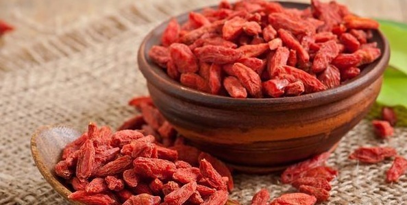 身体健康|睡前吃枸杞,功效堪比“人参”怎么吃,才能发挥最大功效
