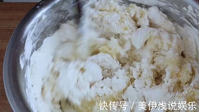 面团|土豆最香的做法,做法简单无难度,一做一大盘不够吃,太解馋了