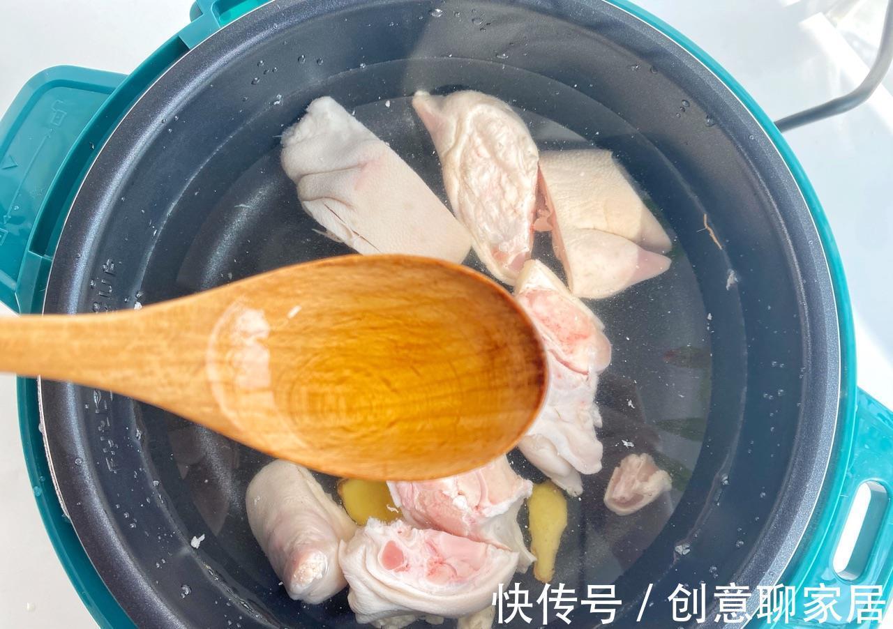 红烧猪蹄|入秋后,女人要常吃此菜,多吃气色好,滋润不干燥,不懂真可惜