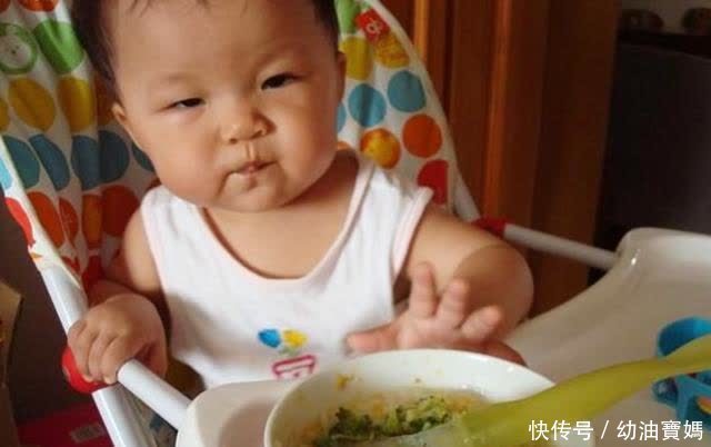 孩子两岁前能吃“大人饭”吗？世卫组织：想喂，需要符合3个标准