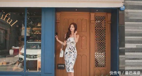 枝杈|美人美图孙允珠:油墨木槿枝杈水染雅韵抹肩裙!