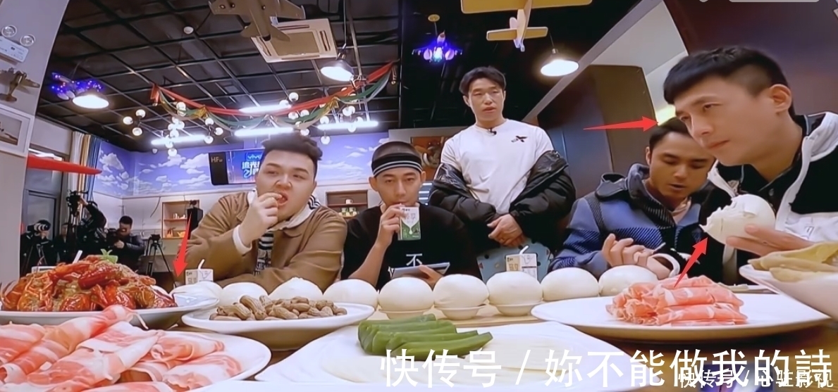 馒头|史上最狠节目组?禁演嘉宾只配吃馒头咸菜,烧饼馋急眼后悲剧了