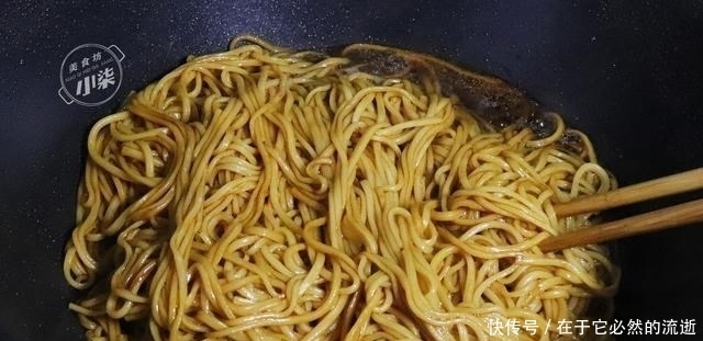 面条这样做太好吃了,做法简单省事,一周吃7次都不腻,太香了