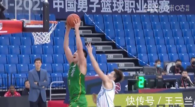 杨鸣|大胜16分!赵继伟25加9带飞辽宁,杨鸣不满防守场边怒吼一人弃用