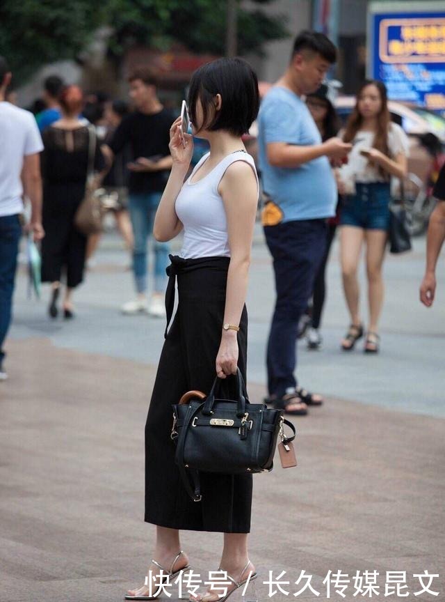 高跟鞋|邻家表姐“时髦”穿搭，十分的宫廷范，显得有特别的气质