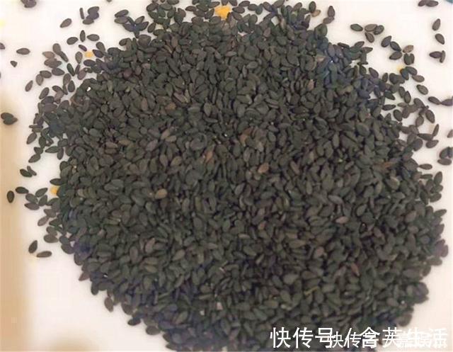 南瓜饼最好吃的做法，软糯香甜，做法简单，出锅家人抢着吃