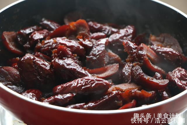 美容|红枣加2个鸡蛋,不用烤箱不油炸,美容又养颜,女人孩子要多吃