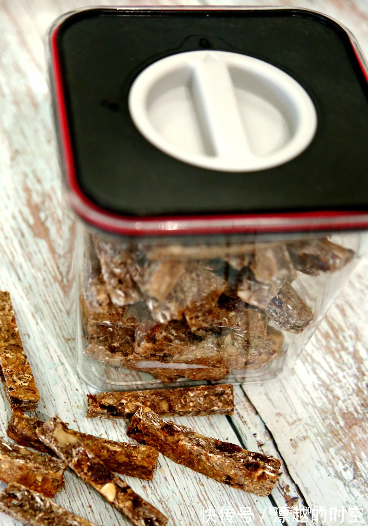 半斤燕麦，两根香蕉，做一堆吃5天，春天踏青边走边吃越嚼越香！