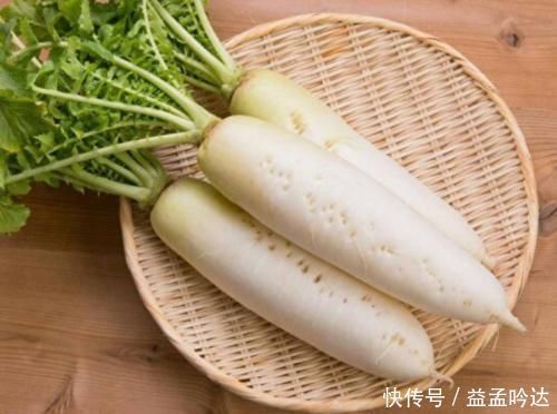 冬天要多吃白萝卜,买白萝卜时,牢记3个技巧,不怕买到糠心萝卜