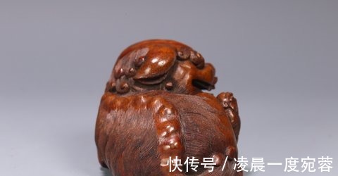 竹雕$清代,竹雕太狮少狮摆件