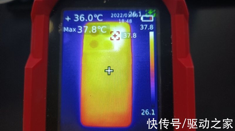 评测|原神只有40℃！一加10 Pro首发评测：最强性能旗舰 还不烫手