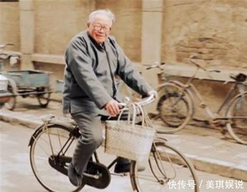 马未都讲王世襄上大学,配有私人厨师想吃啥吃啥,那也不好好学习