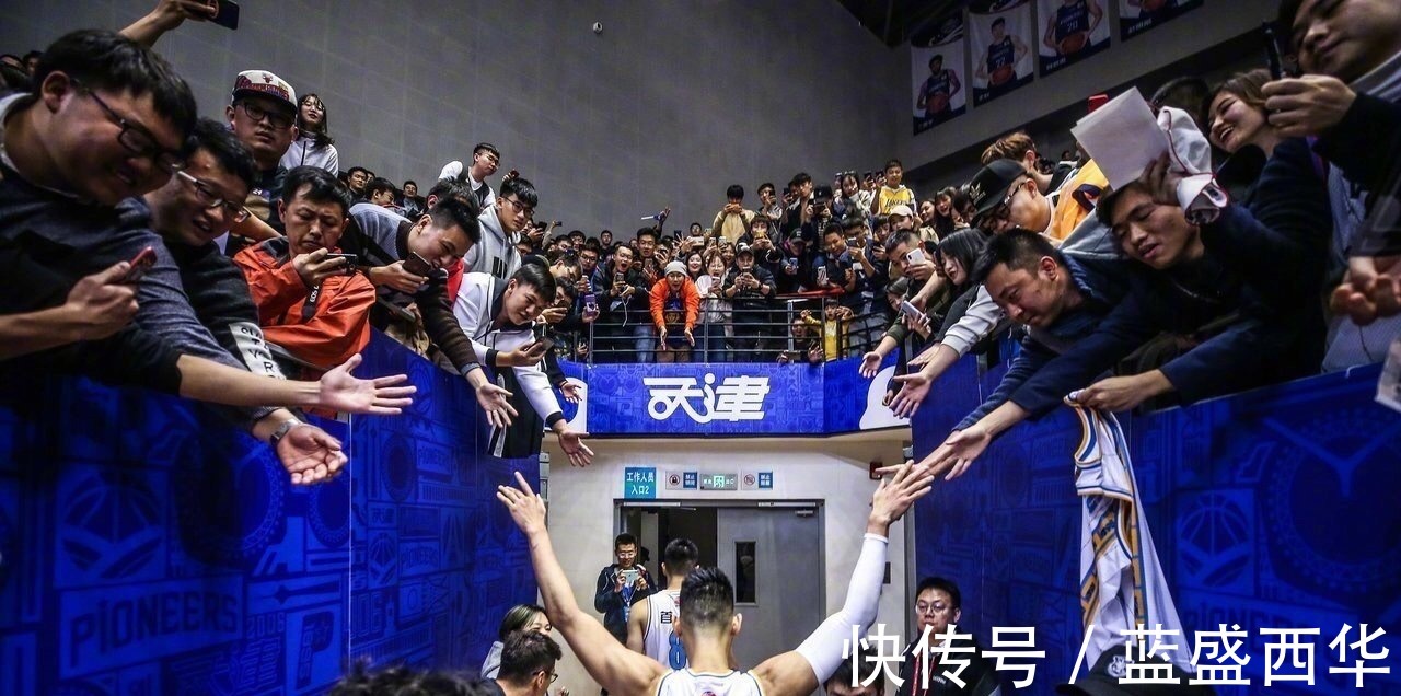 首钢|持证上岗！林书豪社媒称回中国打球就像回家，携手24+5悍将冲冠！