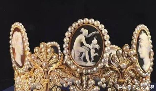 珠宝|历史留下的珍宝总是稀奇珍贵,这件珍珠浮雕皇冠现在还在被传承!