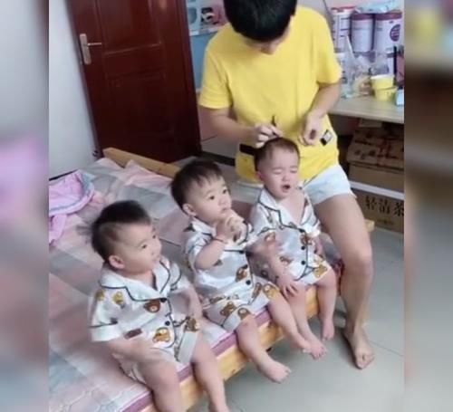 取款机|爸爸为区分三胞胎大小,给娃扎不同小辫火了,网友:这怕是随机的