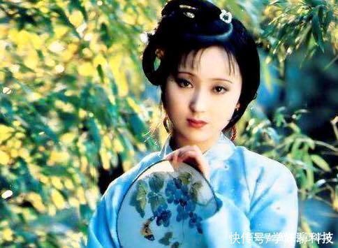 袭人!宝玉生日,黛玉为何要饮下宝钗喝剩的半杯茶此处曹雪芹大有深意