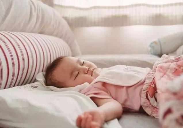 枕头|当孩子发出这些信号时,就是在暗示新手妈妈:我该用枕头啦!