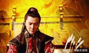 毁掉|史上最帅皇帝因美貌毁掉国家, 让国家四分五裂, 也毁掉自己!