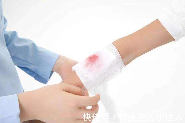 西红柿|有4个习惯的人,免疫力会越来越差,大病小病缠身,好不了