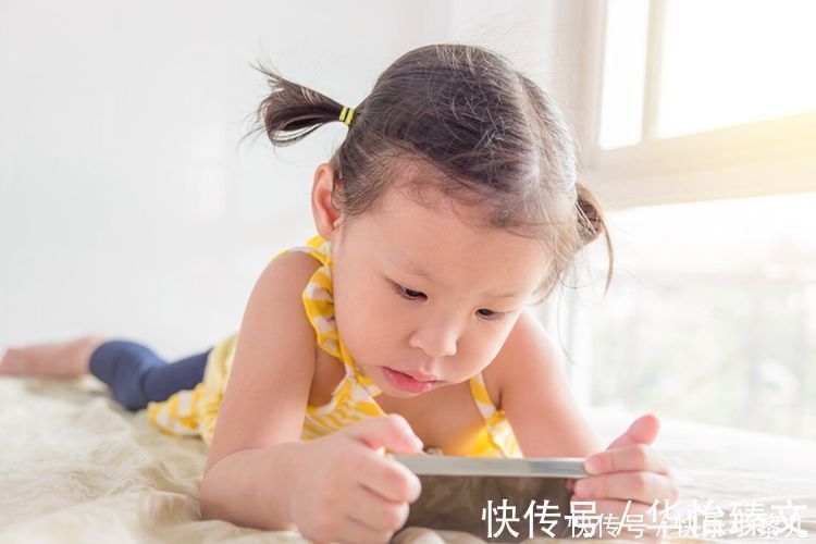 电视|影响孩子视力的真正“元凶”,并非手机电视,被家长忽视的是这些