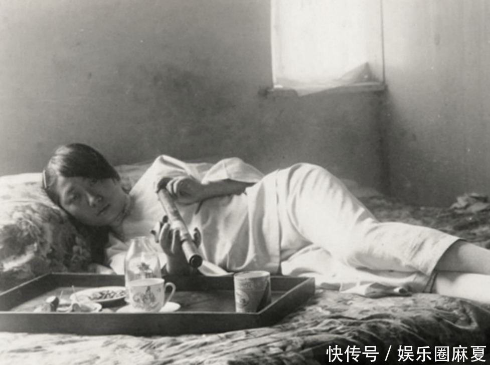 女子|晚清女子老照片：美丽惊艳的旗人女子，珠圆玉润的白富美！