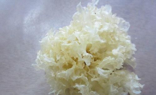 抗衰老|女人抗衰老不一定要打玻尿酸，多吃这几样食物，排毒养颜更年轻