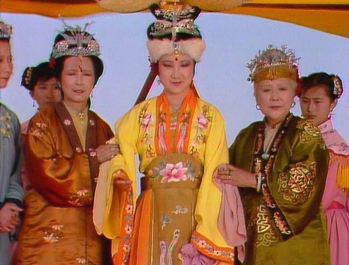 冷眼看红楼|冷眼看红楼:贾府的那些人情,是用银子堆出来的?