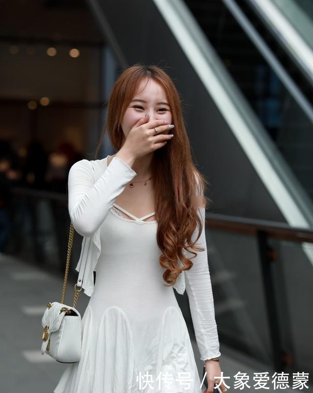 包臀裙|选一款个性的连衣裙,时尚又显瘦的利器,艳压完胜
