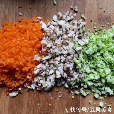 从小吃西红柿鸡肉丸长大的我,谁敢说我这做法不正宗