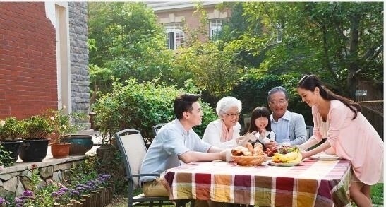 子女|老年人如何与成家后的子女们相处?做到这四点就行了