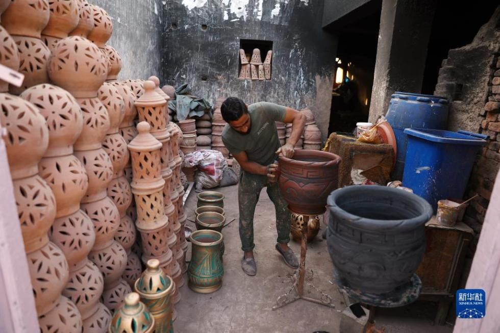 陶器展！开罗：制陶村里的陶器展