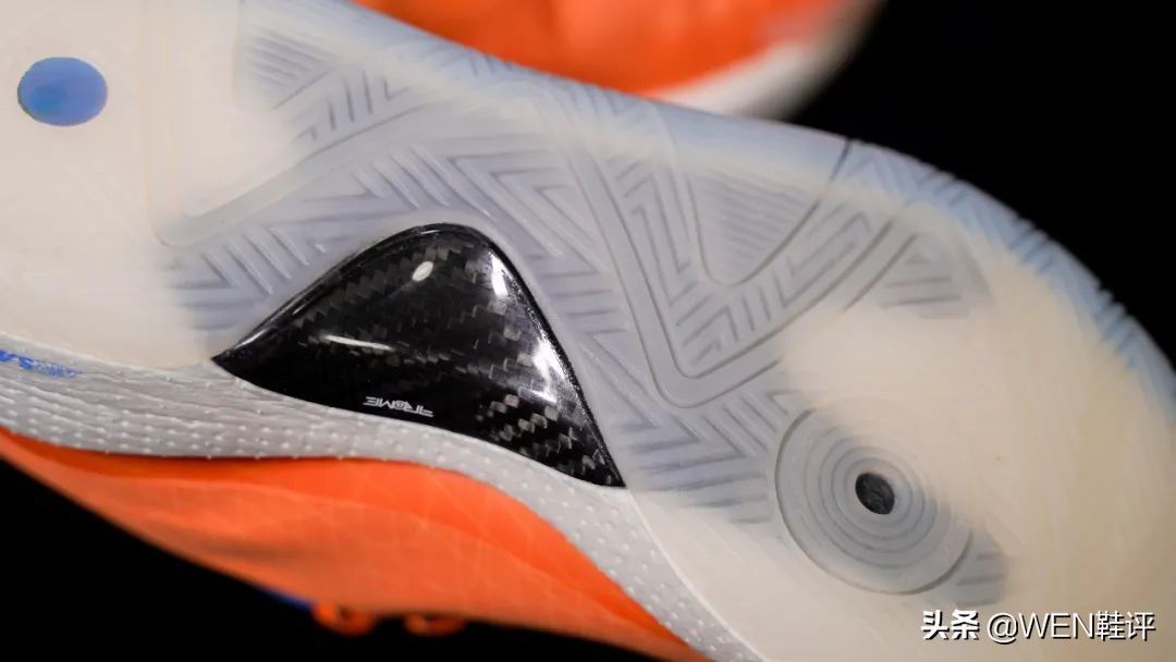 尺码 不到六百PEBAX中底,止戈一代升级后的止戈1.5实战测评