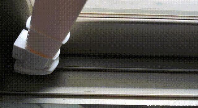 大宇V1三合一无线吸尘除螨仪开箱简测