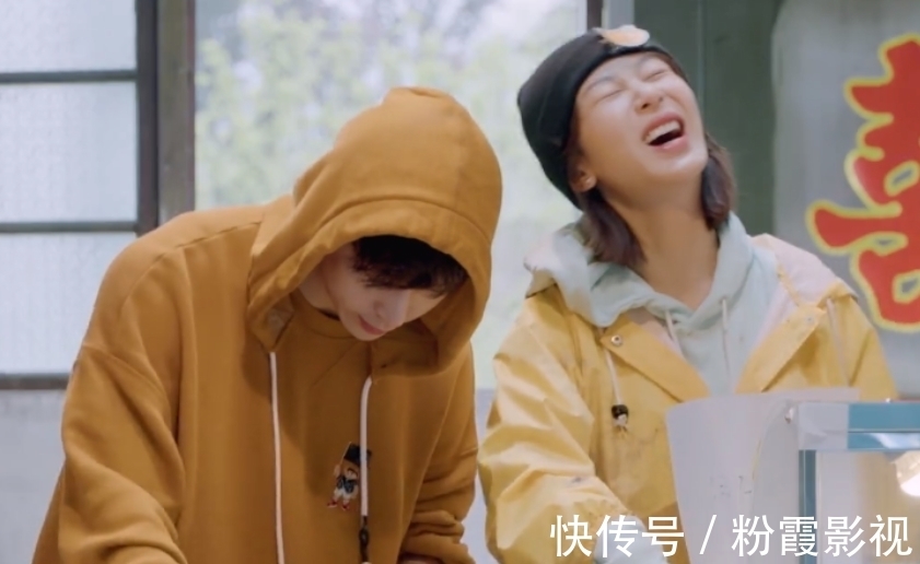 张子枫|《向往5》开播十一期，节目组请了8位女嘉宾，谁更受重视一目了然