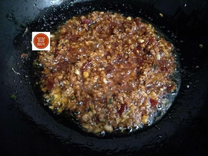 夏天就该这样吃茄子,不用过油,软嫩多汁,美味又下饭,比吃肉香