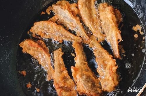 黄鳞鱼|这种鱼,便宜的没人吃,其实它的营养比甲鱼还高,很少人知道罢了