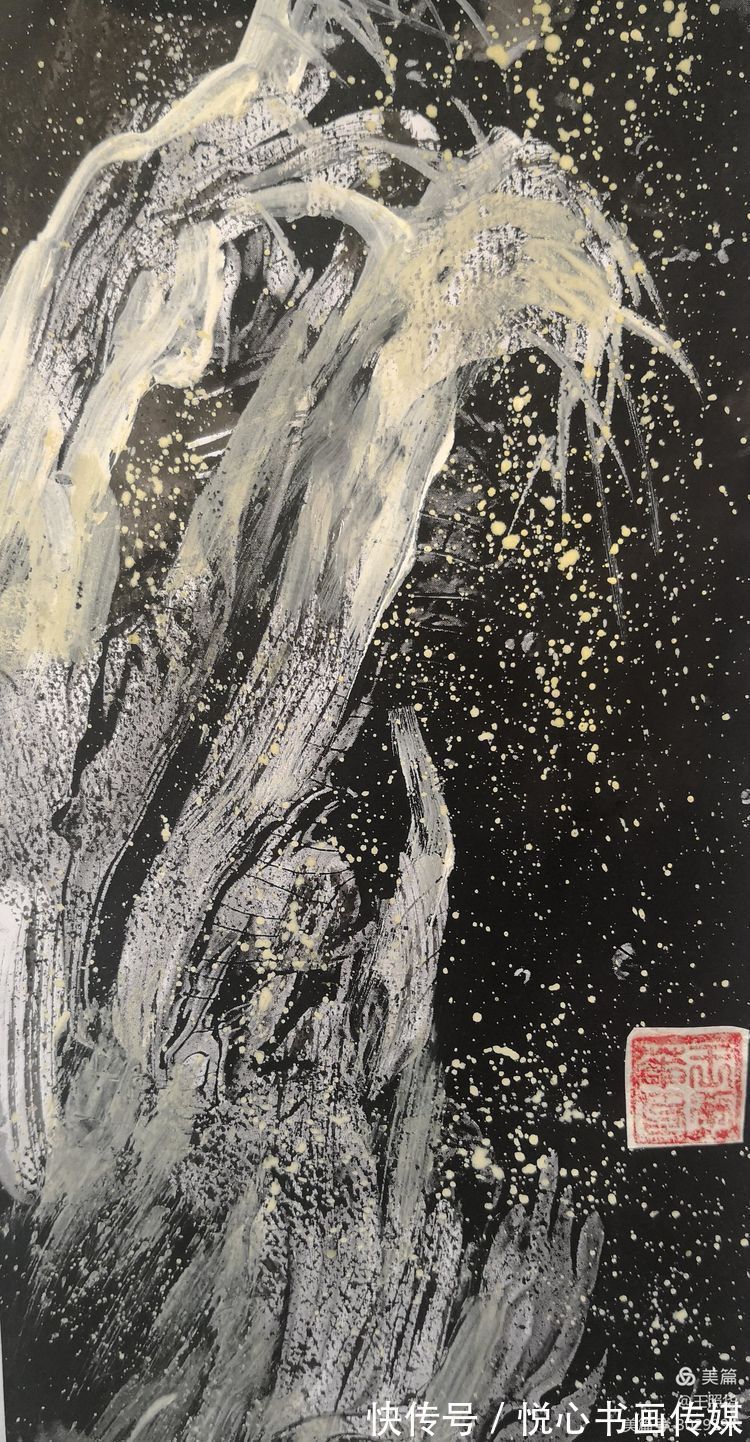 王照华@中国鹰王胡杨大师王照华鬼斧神工画胡杨《秘境》