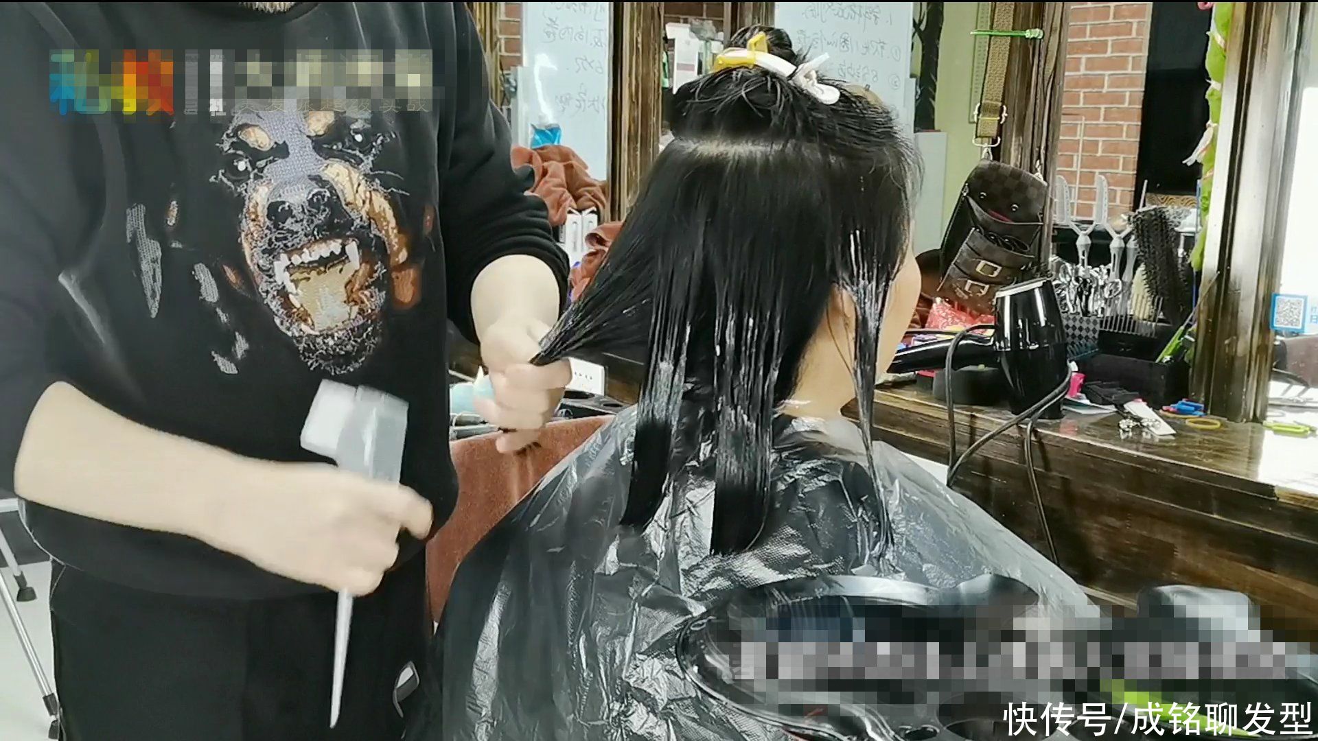 年过五十发量少怎么烫减龄？摩根烫+螺旋卷，蓬松洋气又显发量多