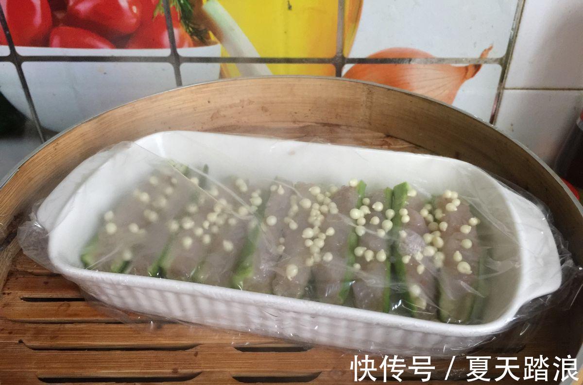 白灼秋葵|7月吃它正当季，蒸一蒸就出锅，低脂鲜美，上桌就光盘