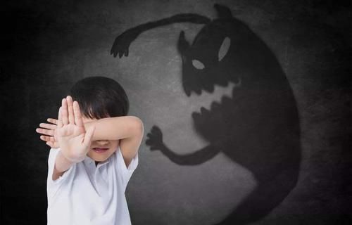 父母在这几个方面越大方，养出来的孩子越自信大方，想不成才都难